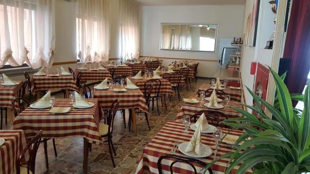 Hotel Venere Rimini Exterior photo
