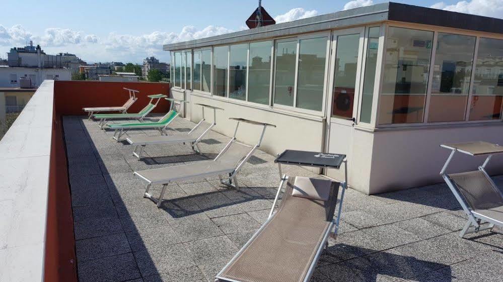 Hotel Venere Rimini Exterior photo